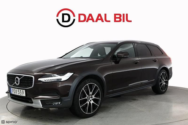 Brun Begagnad 2016 Volvo V90 CC Pro Kombi | 314 700 kr (Marknadspris) - Bild 1/4