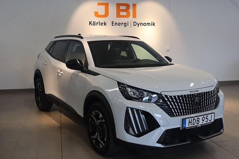 Vit Begagnad 2025 Peugeot 2008 Allure SUV | 269 900 kr (Marknadspris) - Bild 1/4