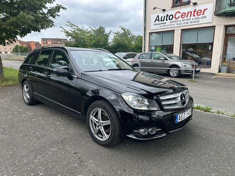 Svart Begagnad 2013 Mercedes C180 Avantgarde Kombi | 89 000 kr (Superpris) - Bild 1/4