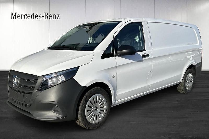 Arktisk vit Ny 2025 Mercedes Vito Minibuss | 587 375 kr (Dyr) - Bild 1/4