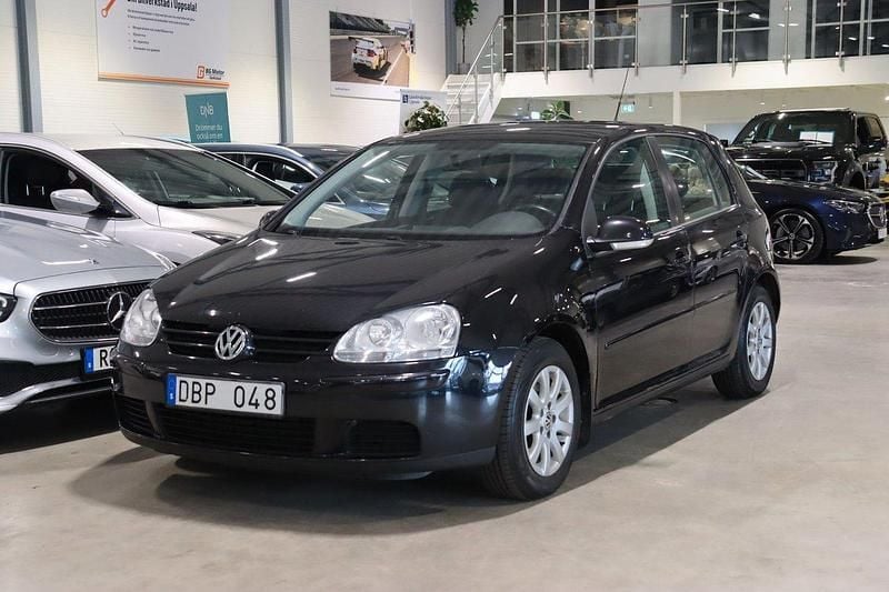 Svart Begagnad 2007 VW Golf VI Trendline Halvkombi | 49 900 kr (Marknadspris) - Bild 1/4