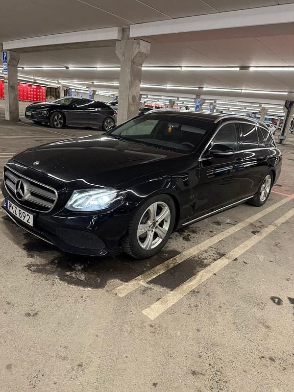 Begagnad Mercedes E220 194 HK (142 kW) 2017