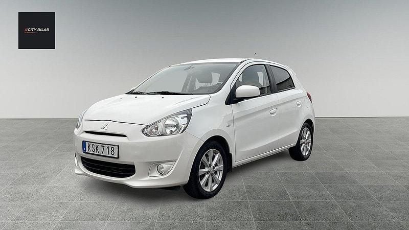 Vit Begagnad 2015 Mitsubishi Space Star Kombi | 74 900 kr (Bra pris) - Bild 1/4