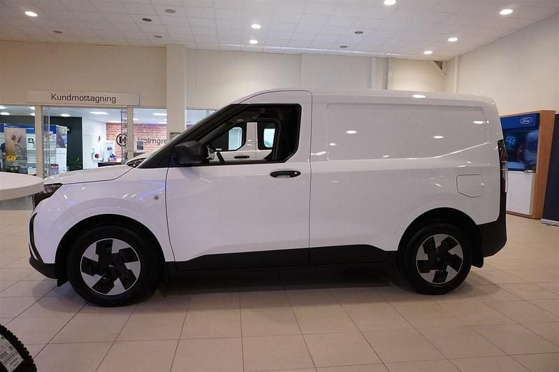 Ny Ford E-Transit 2026 Vit Van