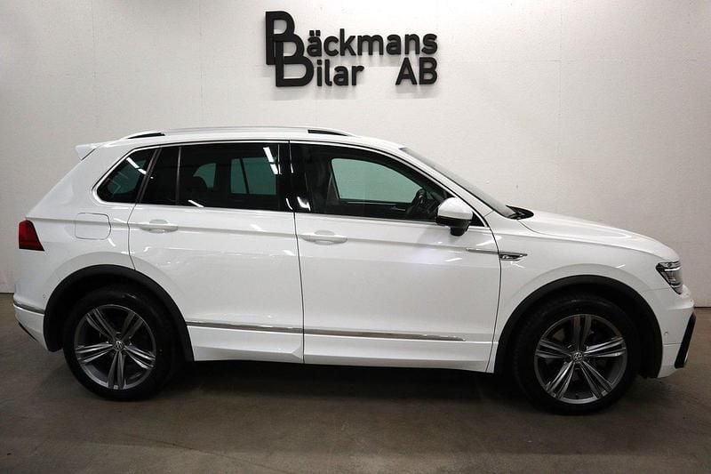 Vit Begagnad 2018 VW Tiguan GT SUV | 214 000 kr (Lite dyr) - Bild 1/4