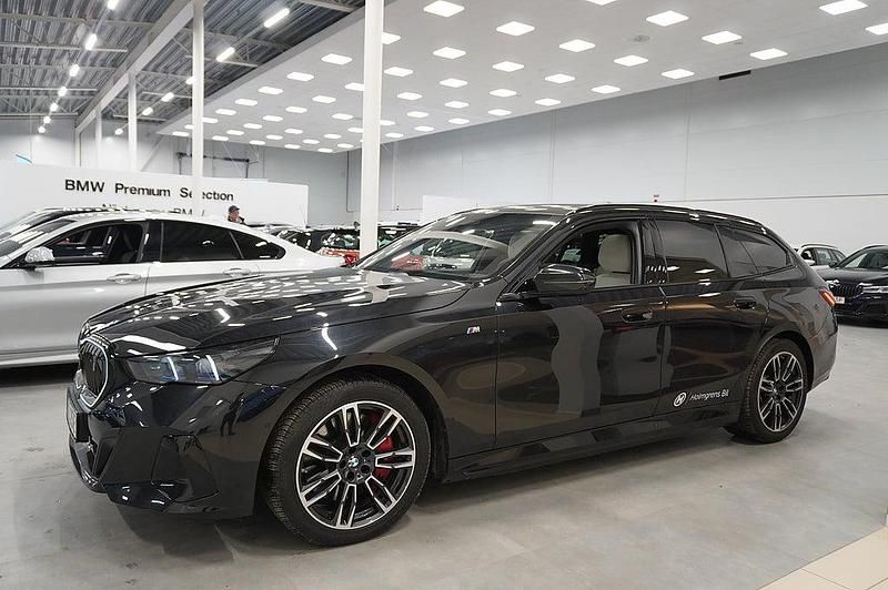 Begagnad BMW i5 Efficient Dynamics 442 kW (601 HK) 2024 Svart Sedan