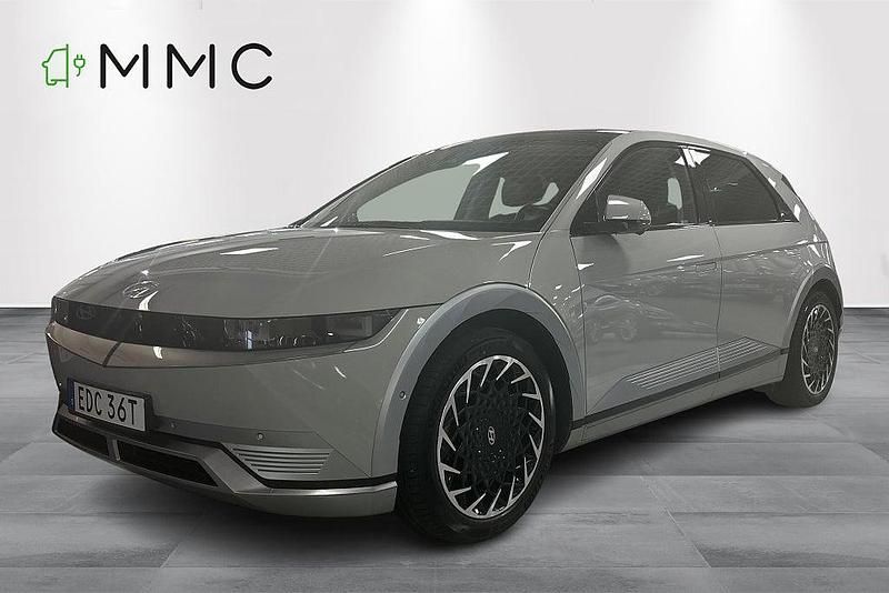 Grå Begagnad 2021 Hyundai Ioniq Advanced Halvkombi | 314 000 kr - Bild 1/4