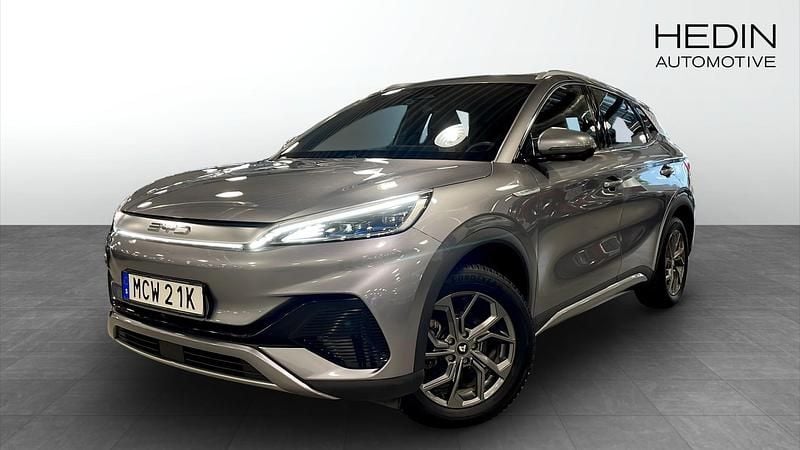 Grå Begagnad 2022 BYD Atto 3 Design SUV | 279 900 kr (Marknadspris) - Bild 1/4