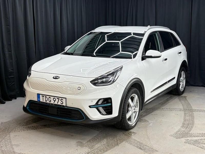 Vit Begagnad 2020 Kia e-Niro Advance SUV | 199 900 kr (Bra pris) - Bild 1/4