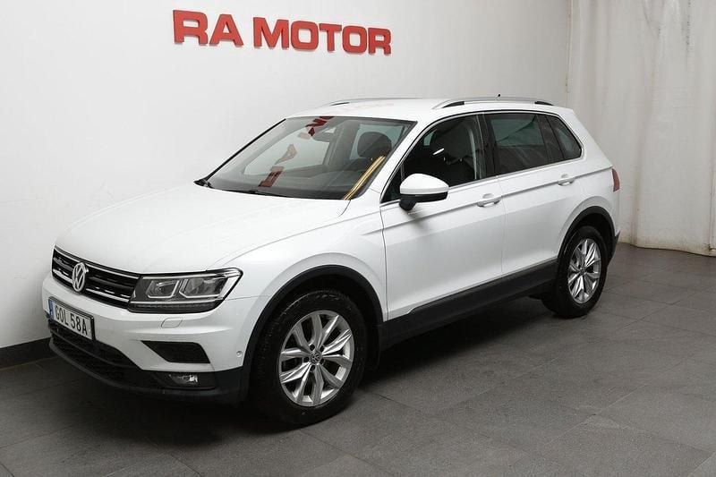 Vit Begagnad 2020 VW Tiguan SUV | 238 900 kr (Superpris) - Bild 1/4