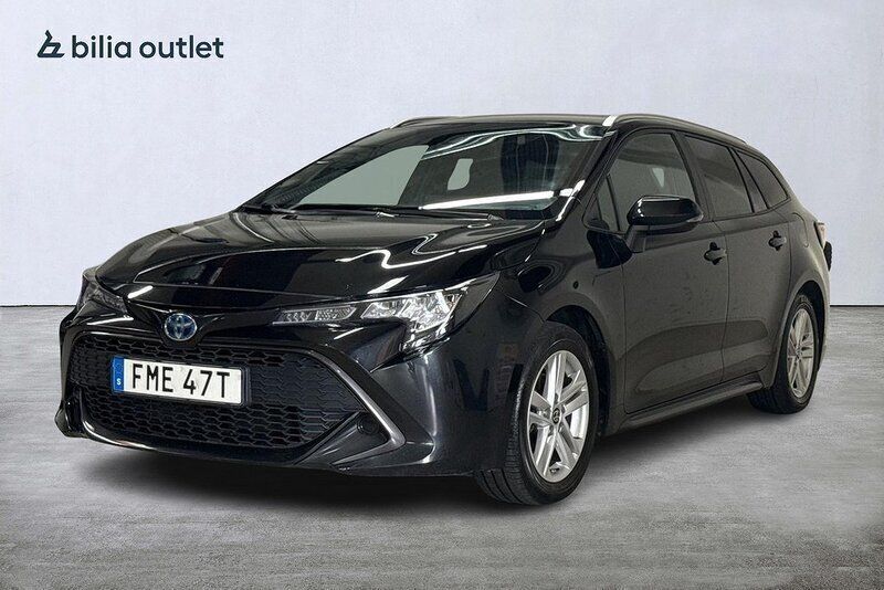 Svart Begagnad 2022 Toyota Corolla Active Kombi | 189 900 kr (Marknadspris) - Bild 1/3