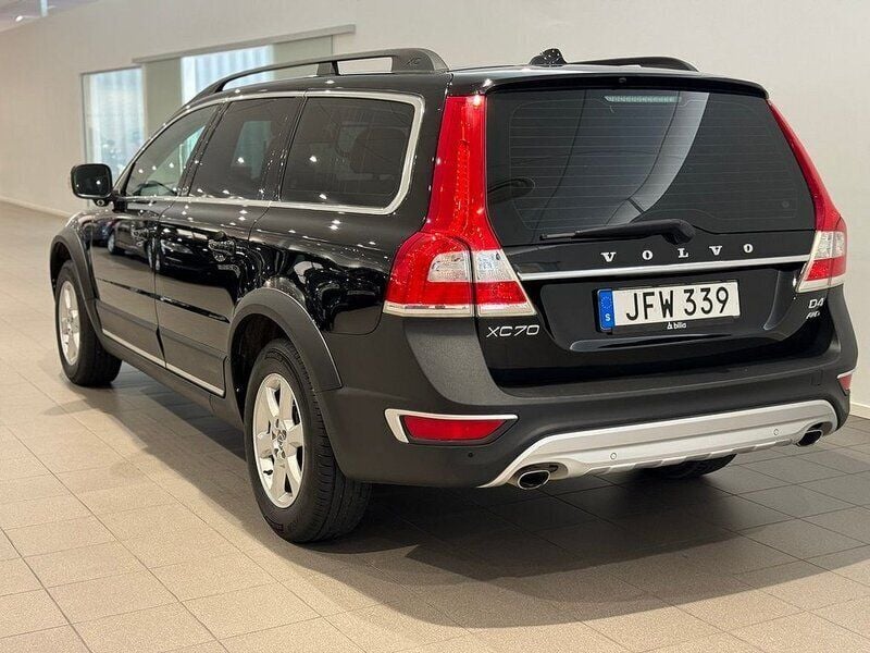 Begagnad Volvo XC70 Business Edition 184 HK (135 kW) 2015 Svart SUV