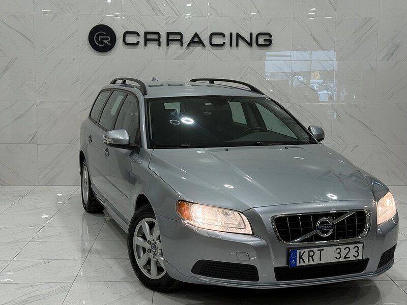 Silver Begagnad 2010 Volvo V70 Kinetic Kombi | 54 900 kr (Bra pris) - Bild 1/4