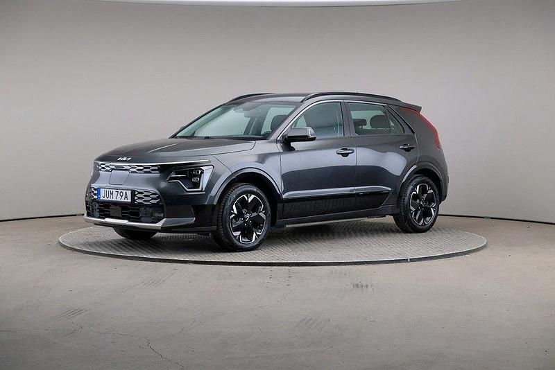 Grå (interstellar grey (metallic)) Begagnad 2022 Kia e-Niro SUV | 325 000 kr (Dyr) - Bild 1/4
