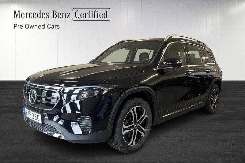 Svart Begagnad 2023 Mercedes EQB300 SE SUV | 479 900 kr (Marknadspris) - Bild 1/4
