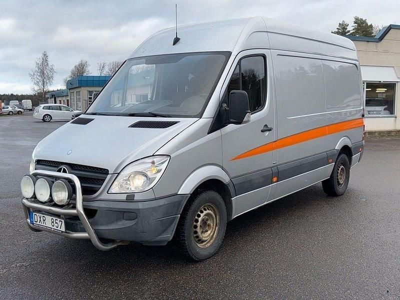 Grå Begagnad 2013 Mercedes 316 Van | 119 900 kr (Bra pris) - Bild 1/4