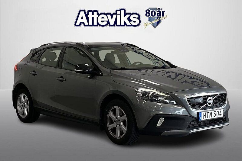 Grå Begagnad 2015 Volvo V40 CC Kombi | 169 000 kr (Marknadspris) - Bild 1/4