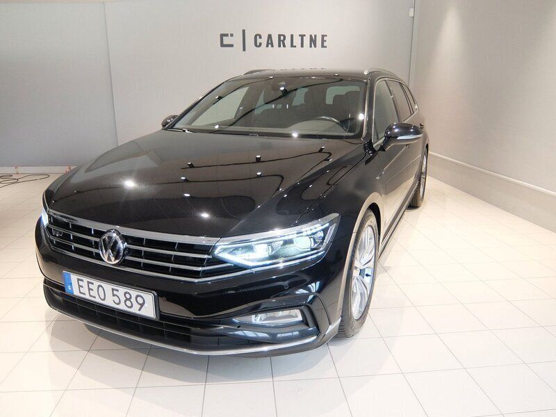 Svart Begagnad 2020 VW Passat GT Kombi | 189 000 kr (Bra pris) - Bild 1/4