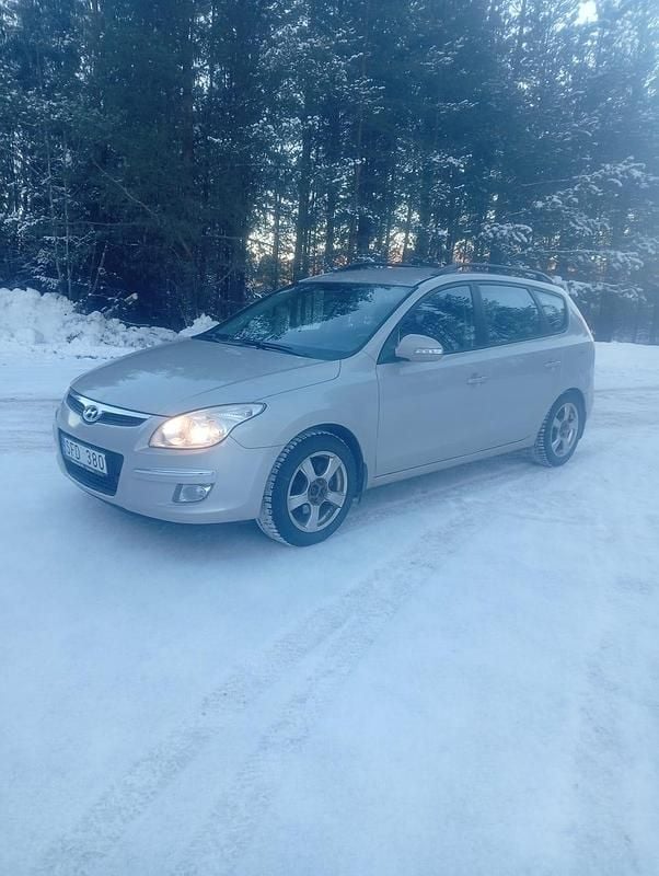 Begagnad Hyundai i30 126 HK (92 kW) 2009 Kombi