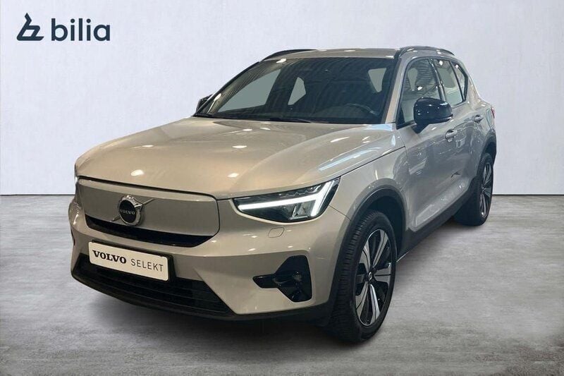 Silver Begagnad 2022 Volvo XC40 Plus SUV | 359 900 kr - Bild 1/3