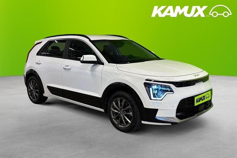 Vit Begagnad 2022 Kia e-Niro 2 SUV | 298 700 kr - Bild 1/4