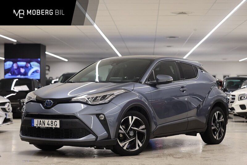 Grå Begagnad 2023 Toyota C-HR Edition SUV | 279 900 kr (Marknadspris) - Bild 1/3