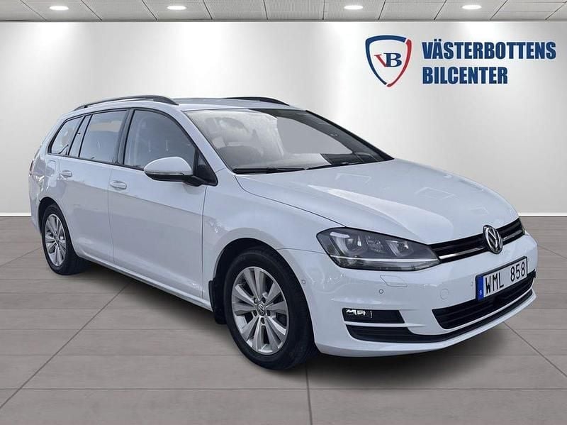 Vit Begagnad 2014 VW Golf VII Kombi | 109 000 kr (Marknadspris) - Bild 1/4