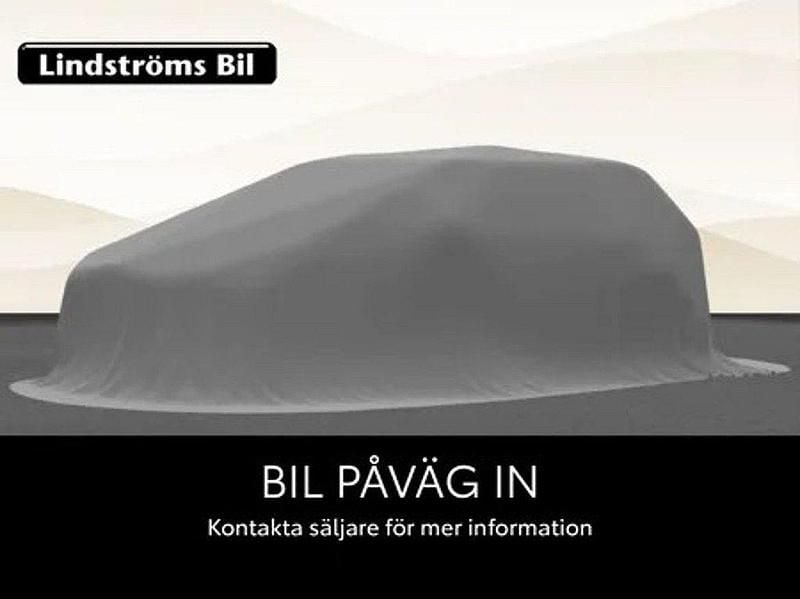 Silver Begagnad 2022 Toyota Yaris Hybrid Active Halvkombi | 219 900 kr (Marknadspris) - Bild 1/1