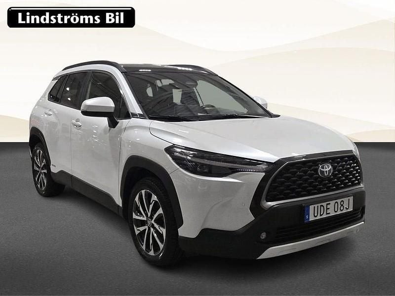 Begagnad Toyota Corolla Cross Executive 200 HK (147 kW) 2022 Vit SUV