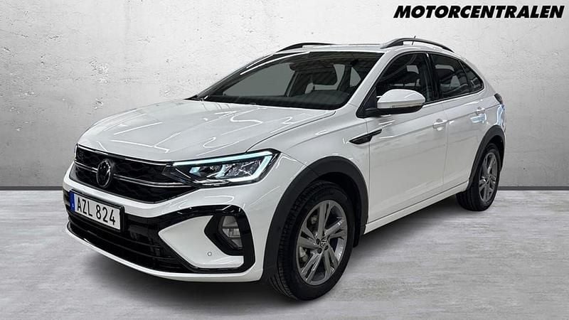 Vit Begagnad 2023 VW Taigo R-line SUV | 269 000 kr (Lite dyr) - Bild 1/3