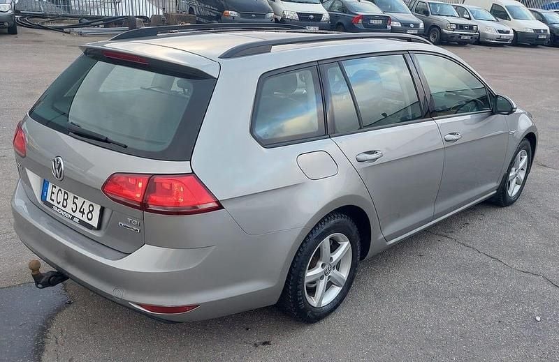Begagnad VW Golf VII 110 HK (80 kW) 2016