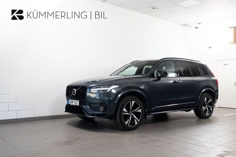 Grå Begagnad 2022 Volvo XC90 R-Design SUV | 664 900 kr (Lite dyr) - Bild 1/4