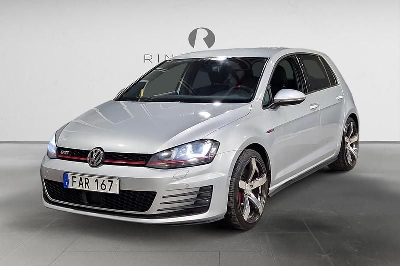 Silver Begagnad 2013 VW Golf VII GTI Halvkombi | 154 900 kr (Bra pris) - Bild 1/3