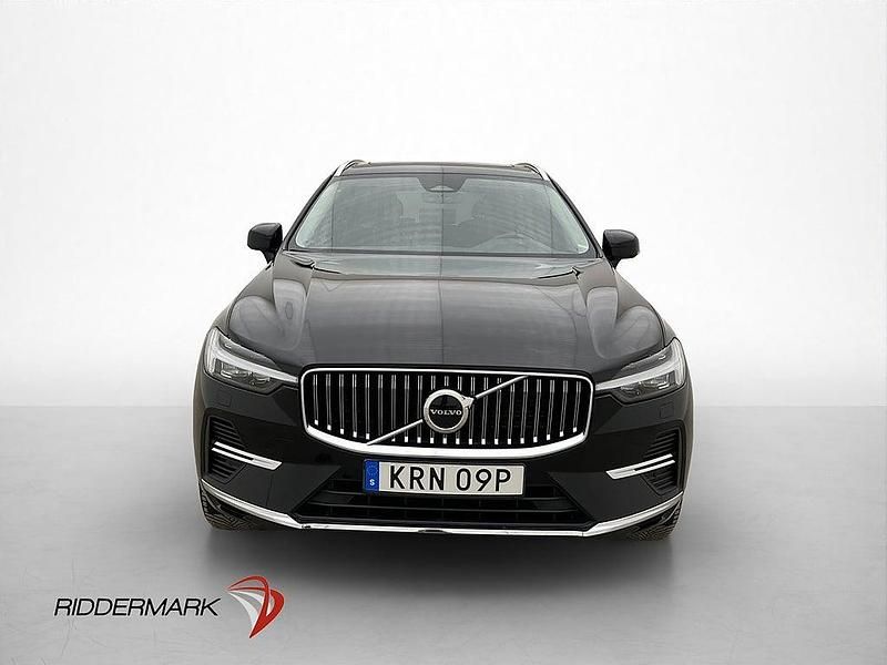 Begagnad Volvo XC60 Core 350 HK (257 kW) 2024 Svart SUV