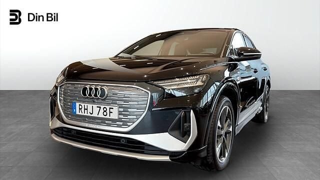 Svart Begagnad 2024 Audi Q4 Sportback e-tron S-Line SUV | 599 000 kr (Dyr) - Bild 1/4