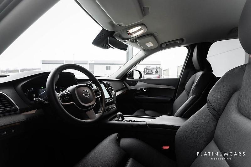 Begagnad Volvo XC90 Plus 310 HK (228 kW) 2023 Svart SUV