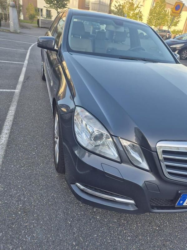 Begagnad Mercedes E220 170 HK (125 kW) 2012