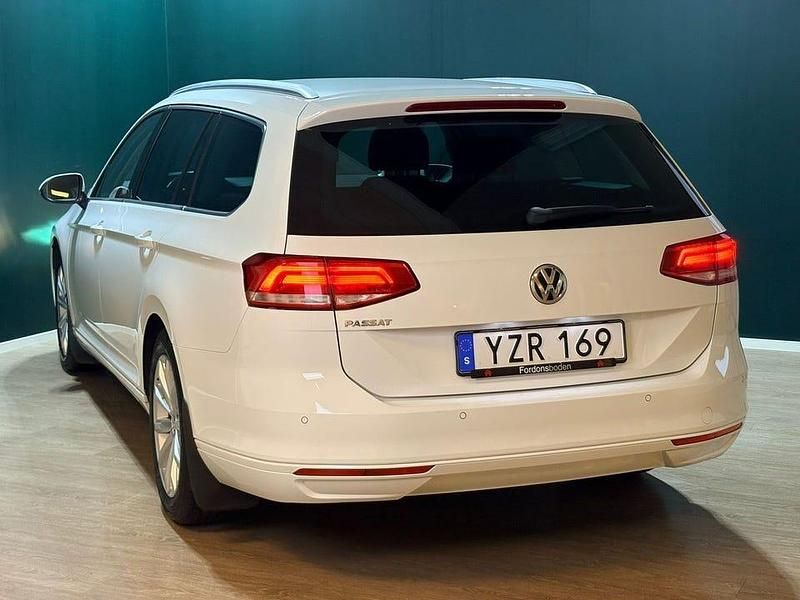 Begagnad VW Passat 150 HK (110 kW) 2017 Vit Kombi