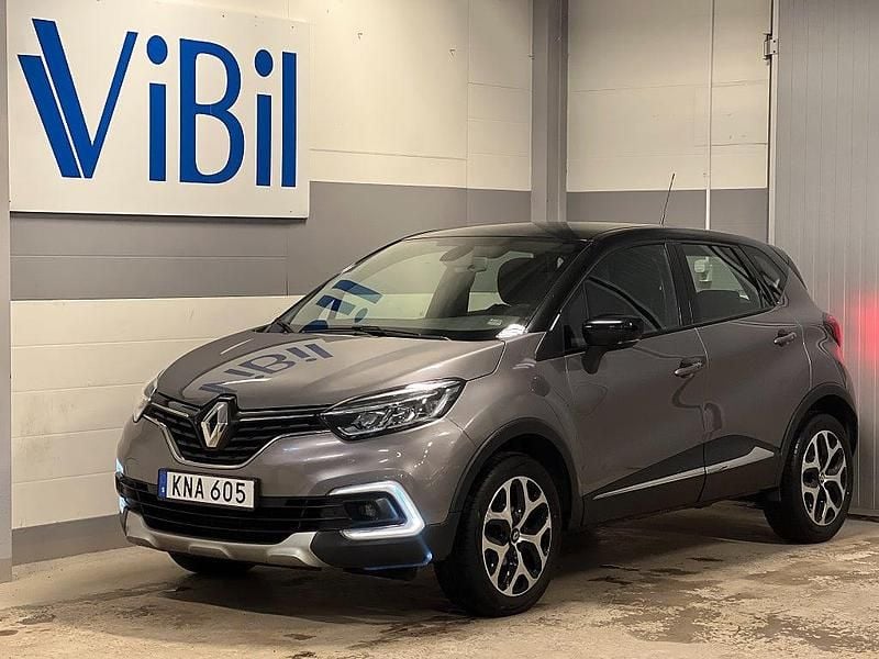 Flerfärgad (grå/svart) Begagnad 2017 Renault Captur SUV | 109 900 kr (Marknadspris) - Bild 1/4