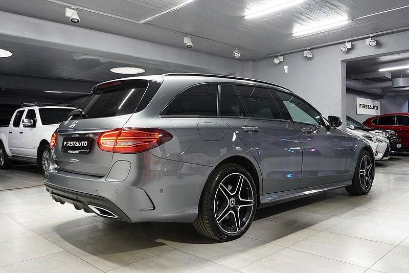 Begagnad Mercedes C300e AMG line 306 HK (225 kW) 2020 Grå Kombi