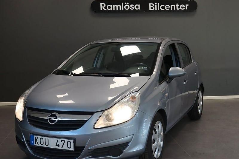 Begagnad Opel Corsa 81 HK (59 kW) 2009 Grå Halvkombi