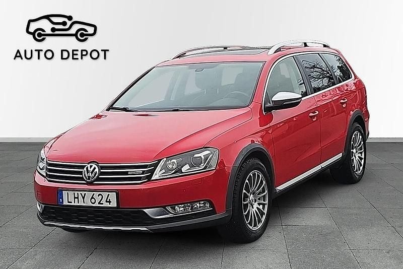 Röd Begagnad 2014 VW Passat Alltrack Kombi | 124 900 kr (Marknadspris) - Bild 1/4