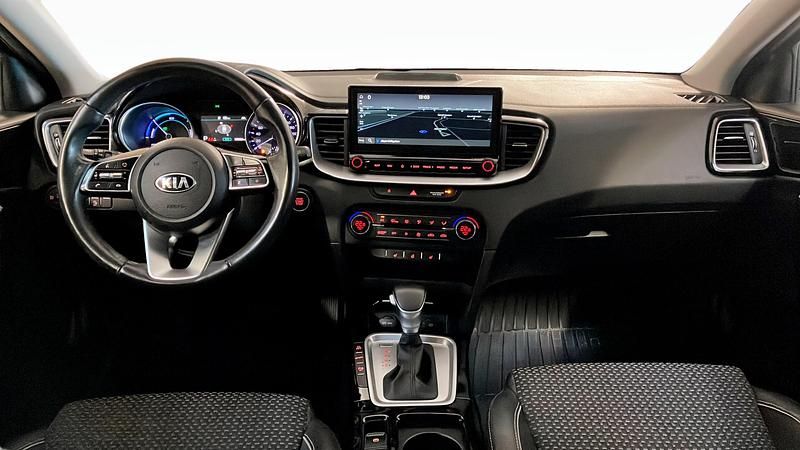 Begagnad Kia Ceed Sportswagon 2021 Vit Kombi