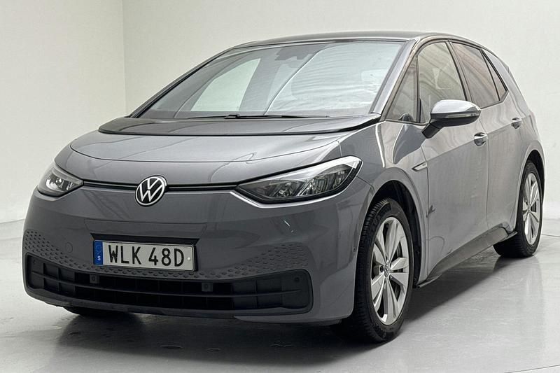 Grå Begagnad 2023 VW ID.3 Pro Halvkombi | 209 000 kr (Bra pris) - Bild 1/4