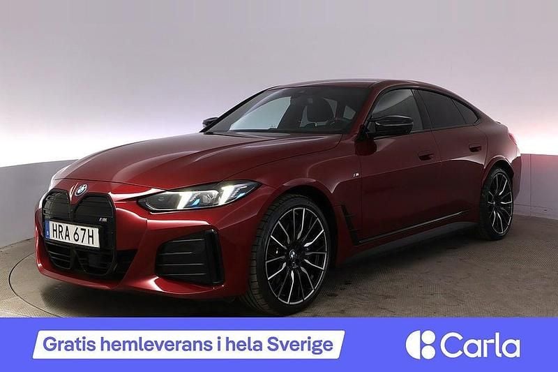 Röd Begagnad 2024 BMW i4 M Sport Sedan | 620 990 kr (Dyr) - Bild 1/4