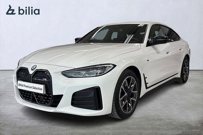 Vit Begagnad 2023 BMW i4 M Sport Sedan | 519 900 kr (Bra pris) - Bild 1/4