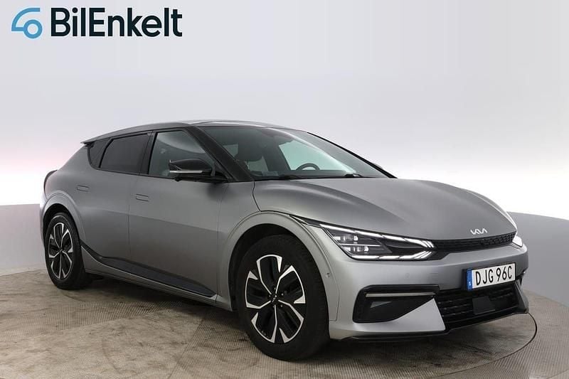Grå Begagnad 2022 Kia EV6 3 SUV | 354 900 kr (Lite dyr) - Bild 1/4