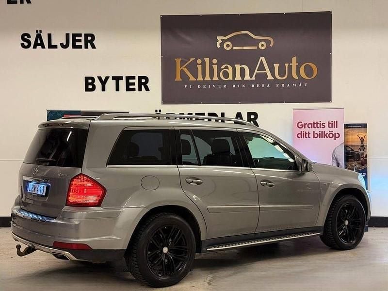 Begagnad Mercedes GL350 224 HK (164 kW) 2010 Silver SUV
