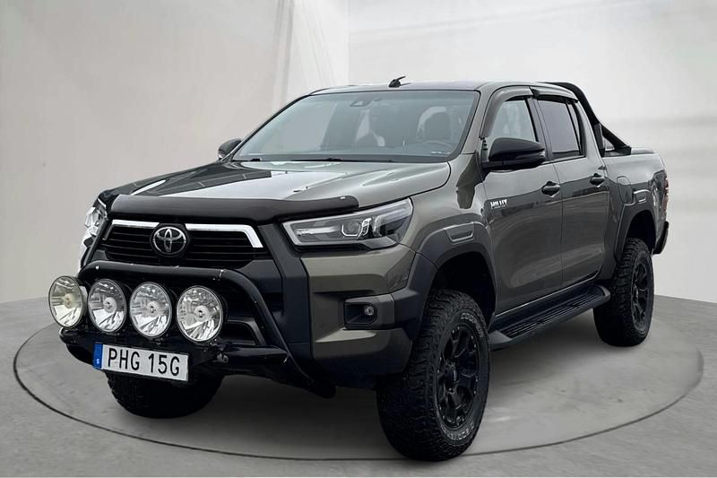 Grön Begagnad 2021 Toyota HiLux Pickup | 469 000 kr (Superpris) - Bild 1/4