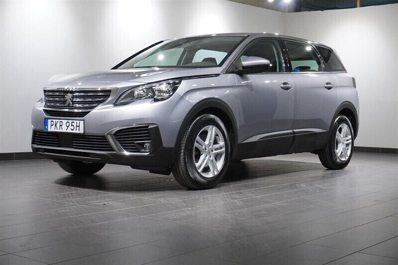Grå/silver Begagnad 2019 Peugeot 5008 Active Minibuss | 219 800 kr (Marknadspris) - Bild 1/4